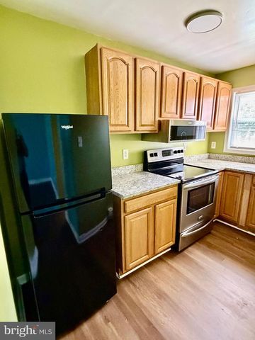 807 STOLL ST, Baltimore, MD 21225