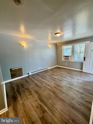 807 STOLL ST, Baltimore, MD 21225