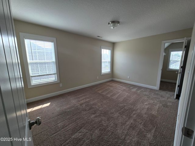 206 Messenger Court, Jacksonville, NC 28546