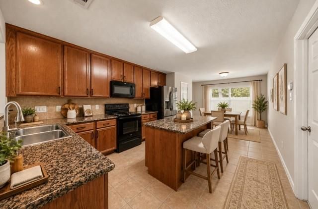 12222 Hawthorne Drive, Montgomery, TX 77356