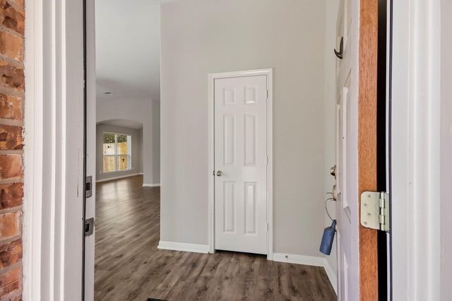 12222 Hawthorne Drive, Montgomery, TX 77356