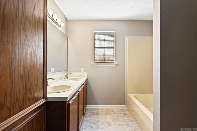 1 Rose Court, Sheridan, AR 72150