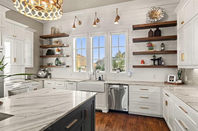 6224 Wentworth Drive, Edmond, OK 73025