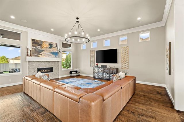 6224 Wentworth Drive, Edmond, OK 73025