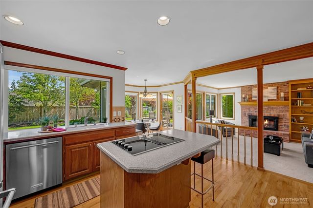 12429 55th Place W, Mukilteo, WA 98275