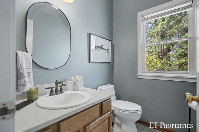 6833 Blythefield Avenue NE, Rockford, MI 49341
