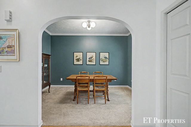6833 Blythefield Avenue NE, Rockford, MI 49341
