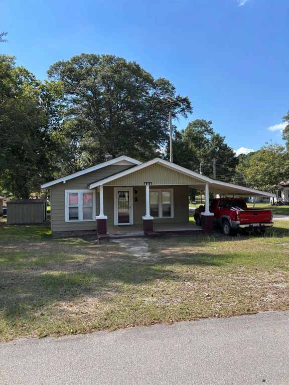 421 N 7th Street, Nashville, AR 71852