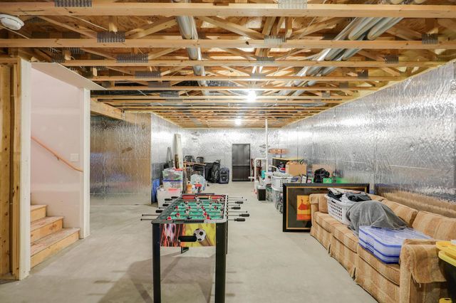 1836 Spring Creek Drive, Carver, MN 55315