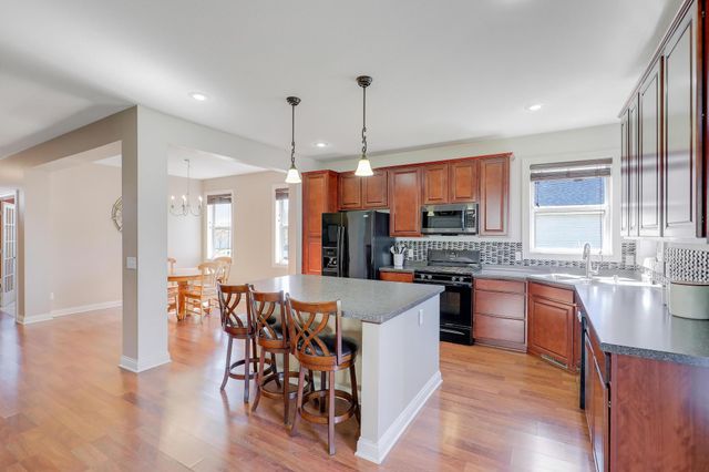 1836 Spring Creek Drive, Carver, MN 55315