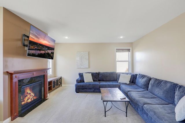 1836 Spring Creek Drive, Carver, MN 55315