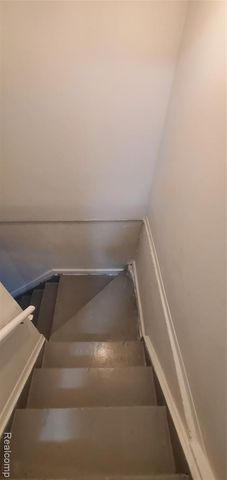 2040 Orchard Crest Street, Shelby Twp, MI 48317