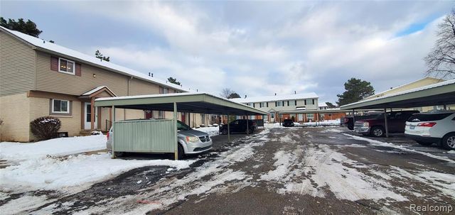 2040 Orchard Crest Street, Shelby Twp, MI 48317