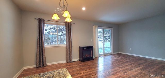 2040 Orchard Crest Street, Shelby Twp, MI 48317