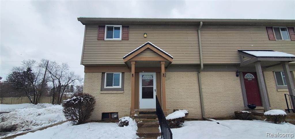 2040 Orchard Crest Street, Shelby Twp, MI 48317