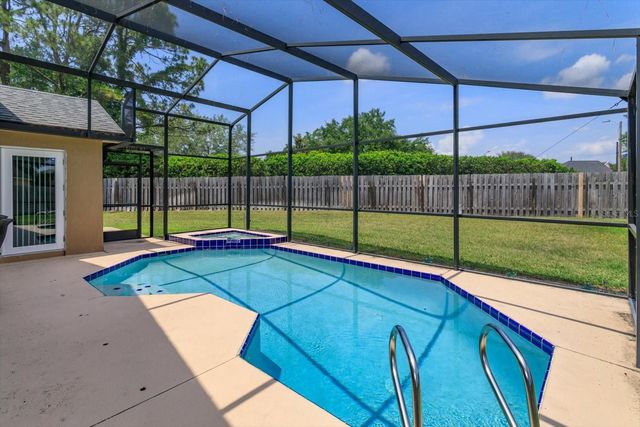 22 MOOR GREEN COURT, Ocoee, FL 34761