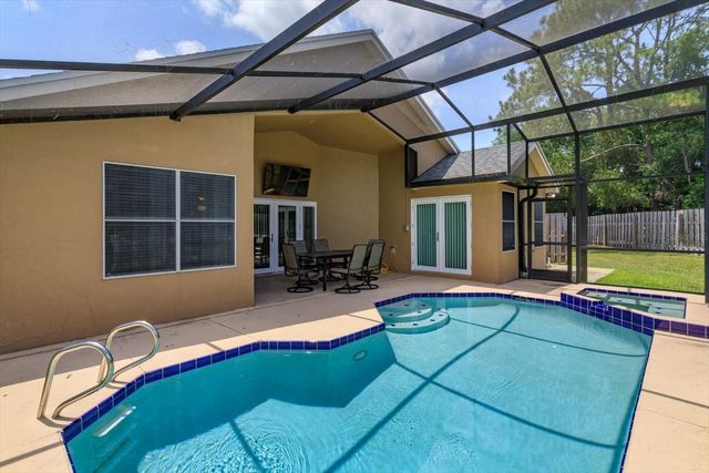 22 MOOR GREEN COURT, Ocoee, FL 34761