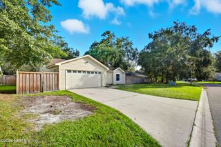 7791 HUNTERS LAKE Circle S, Jacksonville, FL 32210