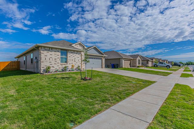 7017 Canadian Drive, China Spring, TX 76633