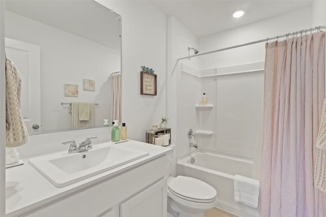 7229 Adderly Road, Pilot Point, TX 76258