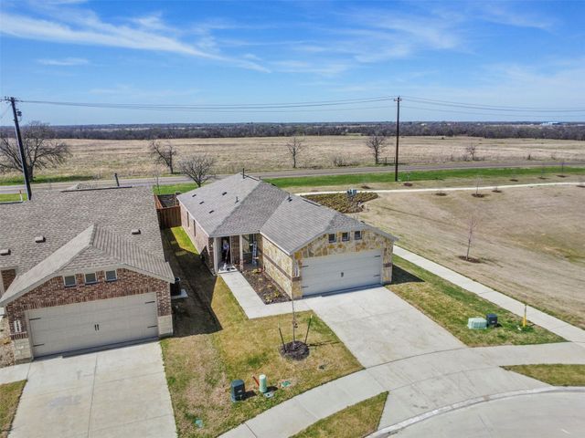 7229 Adderly Road, Pilot Point, TX 76258