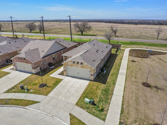 7229 Adderly Road, Pilot Point, TX 76258
