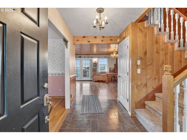 23100 Ne SAINT HELENS VIEW Rd, Yacolt, WA 98675