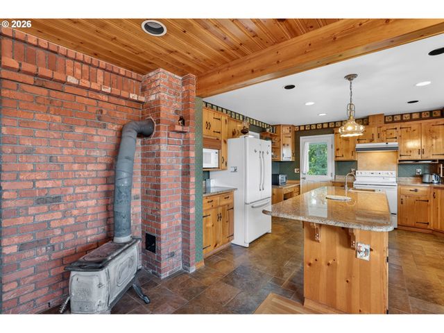 23100 Ne SAINT HELENS VIEW Rd, Yacolt, WA 98675