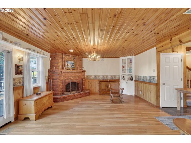 23100 Ne SAINT HELENS VIEW Rd, Yacolt, WA 98675