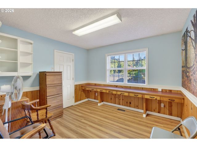 23100 Ne SAINT HELENS VIEW Rd, Yacolt, WA 98675