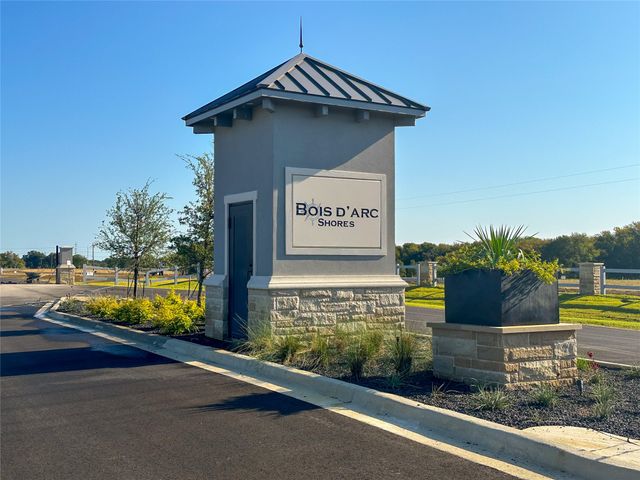 200 Shoreline Drive, Dodd City, TX 75438