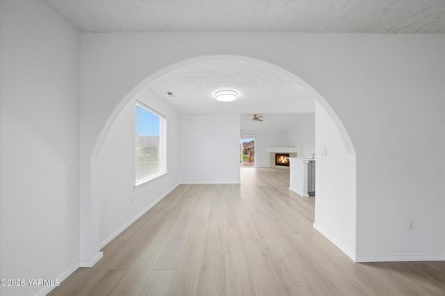 218 Sun Willows Blvd, Pasco, WA 99301