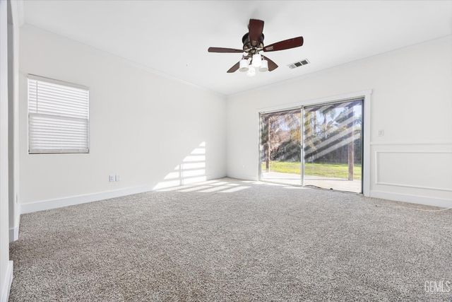 214 Irish Crystal Court, Bakersfield, CA 93314