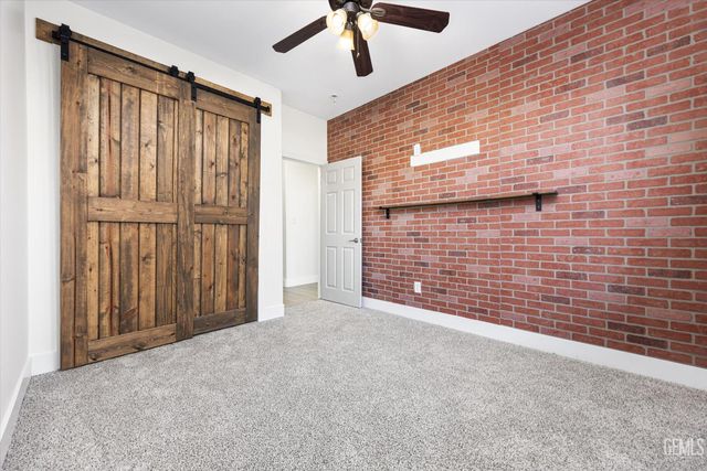 214 Irish Crystal Court, Bakersfield, CA 93314