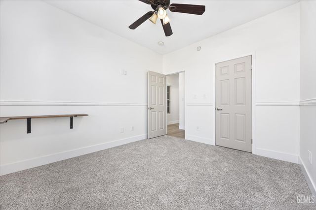 214 Irish Crystal Court, Bakersfield, CA 93314