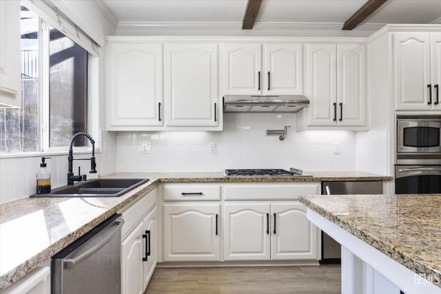 214 Irish Crystal Court, Bakersfield, CA 93314