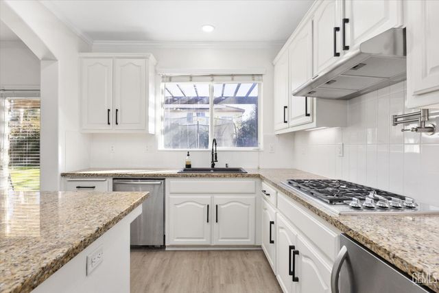 214 Irish Crystal Court, Bakersfield, CA 93314