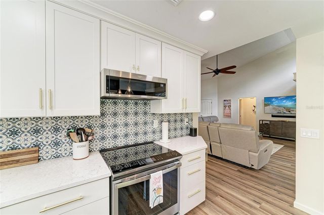 1007 50TH STREET E, Bradenton, FL 34208