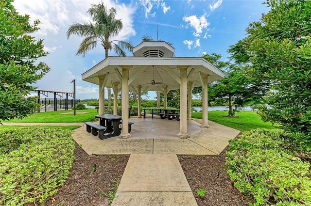 1007 50TH STREET E, Bradenton, FL 34208