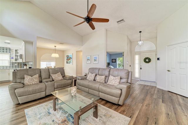 1007 50TH STREET E, Bradenton, FL 34208