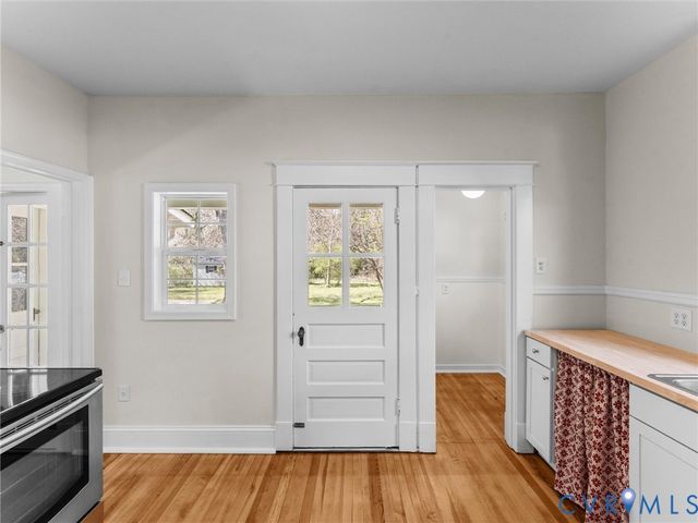 10 S Beech Ave, Highland Springs, VA 23075