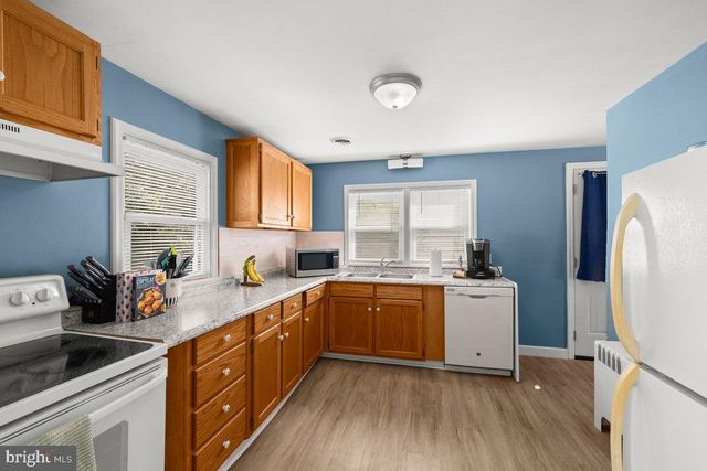733 W OAK ST, Palmyra, PA 17078