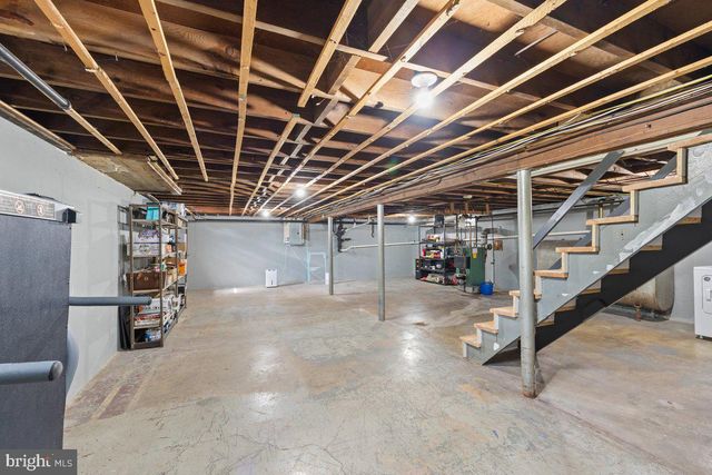 733 W OAK ST, Palmyra, PA 17078