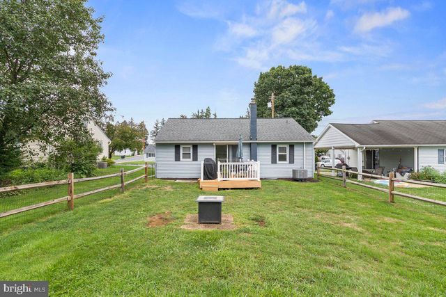 733 W OAK ST, Palmyra, PA 17078