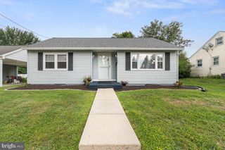 733 W OAK ST, Palmyra, PA 17078