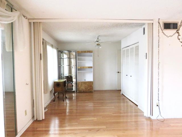 8120 SW 24th Street 212, North Lauderdale, FL 33068