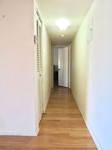 8120 SW 24th Street 212, North Lauderdale, FL 33068