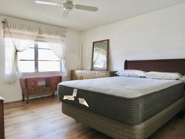 8120 SW 24th Street 212, North Lauderdale, FL 33068