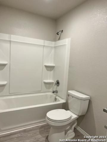 10258 ROBBINS CRK, San Antonio, TX 78245