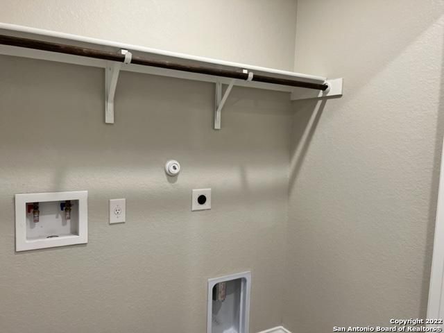 10258 ROBBINS CRK, San Antonio, TX 78245